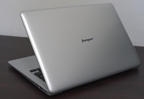 Jumper EZBook 3SE　天板